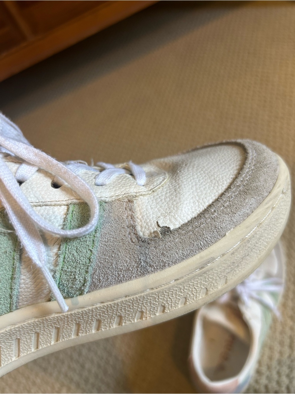 Gola Grandslam Trident Sneakers - Picture 6 of 6